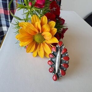 Vintage sterling silver and coal handmade Native American ring